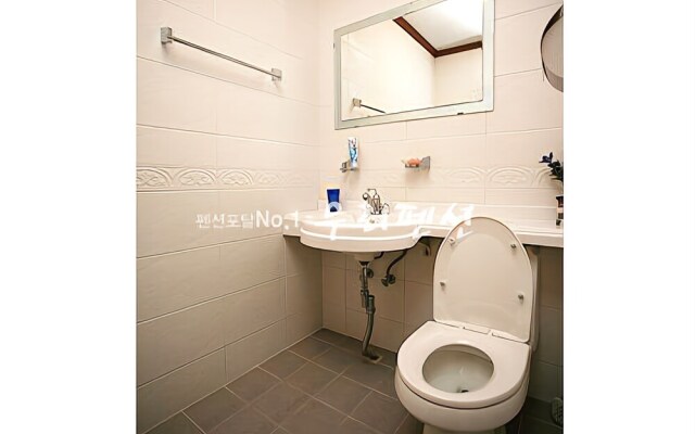 Ganghwa Flower Garden Pension