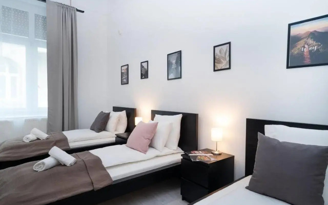 Central and New design apartment