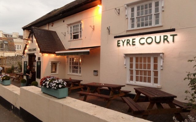 Eyre Court Hotel