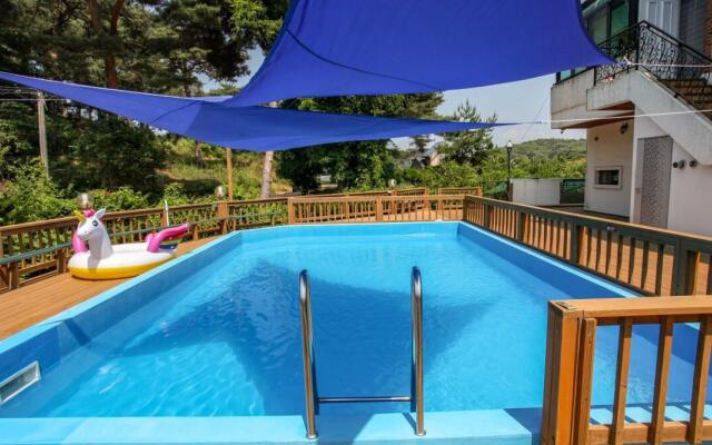 Anmyeondo Petite Pension
