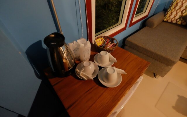 The Noi House and Restaurant Sunrise