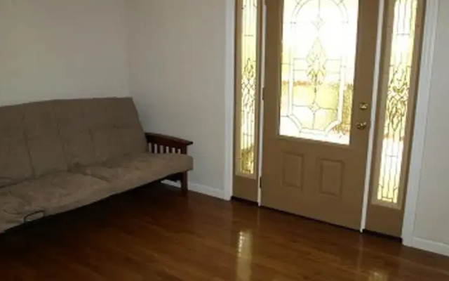 White Lightnen Rental