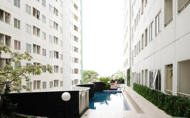 Cozy Living And Clean Studio At Pavilion Permata Apartment