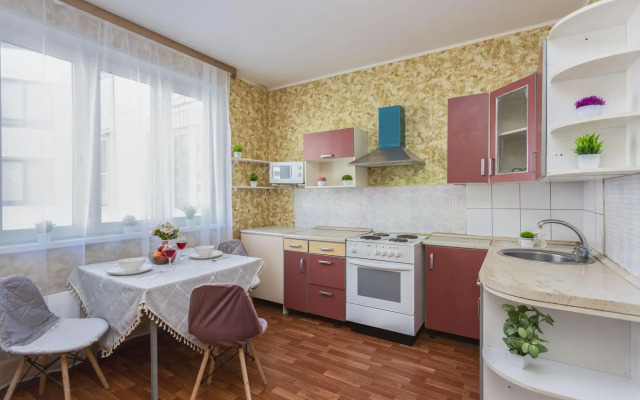 Moment House on Sovetsky Avenue 98