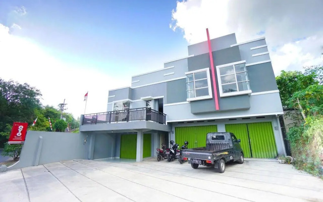 Oyo 1064 Manado Airport Residence