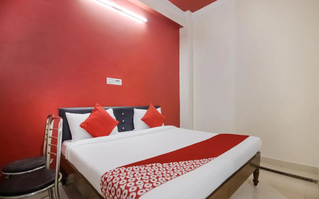 Ravi Palace by OYO Rooms