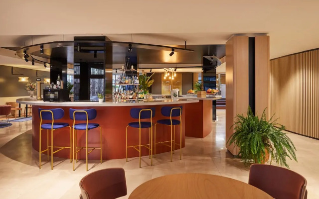 Crowne Plaza Madrid - Centre Retiro by IHG