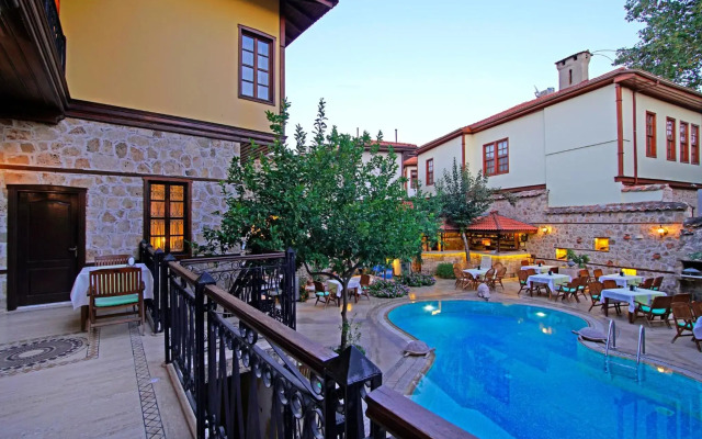 La Paloma Hotel
