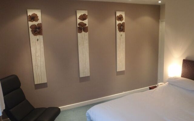 The Shaw Country Hotel