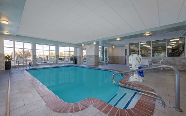 Hilton Garden Inn Albuquerque / Journal Center