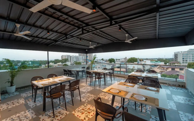 Aceotel Select Sarvagya Nipania -  A Luxury Boutique Hotel