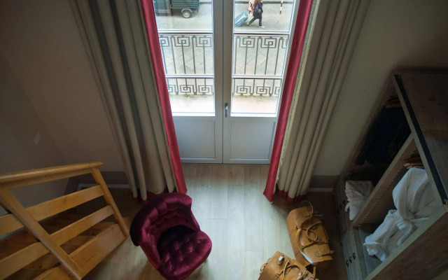 Black 5 Florence Suite