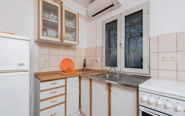 Nice Home in Potomje With Wifi and 3 Bedrooms