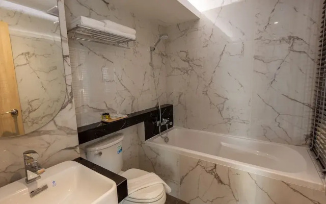 B2 Chachoengsao Premier Hotel