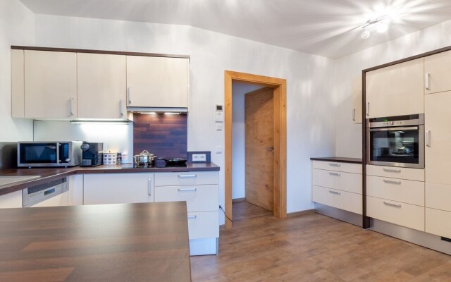 Spacious Apartment in Saalfelden With Terrace