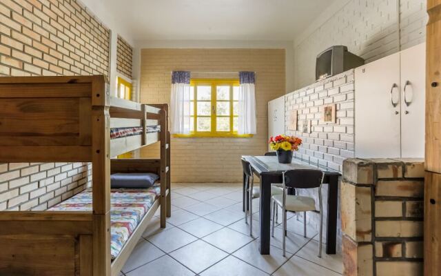 POUSADA E HOSTEL da MARLI no MUQUEM FLORIANOPOLIS