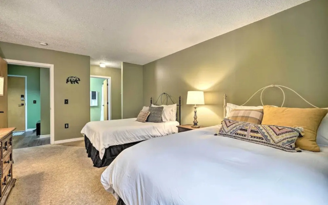 Cozy Ski-in/ski-out Condo on Magic Mountain