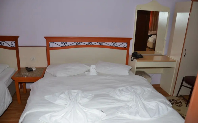 Ozturk Hotel