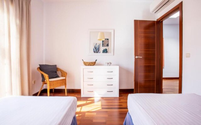Villa Caletas Teguise - A Wonderful 3 Bedroom Villa - Perfect For Families