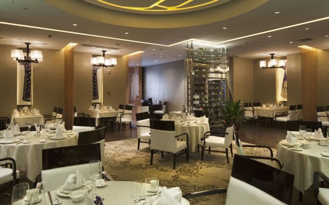 Grandskylight Hotel