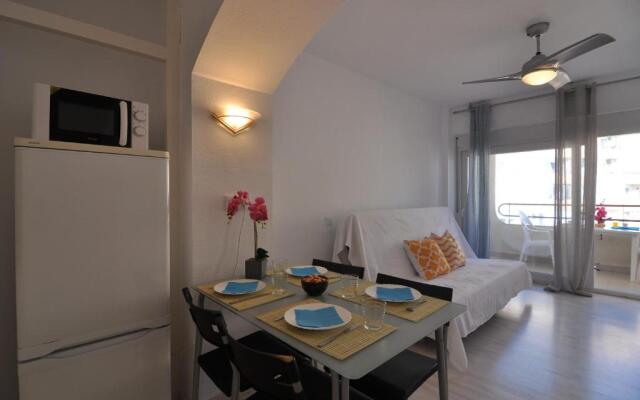 RNET - IR 7-47 Studios Roses Costa Brava