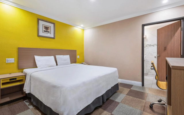 Hotel H-Wood