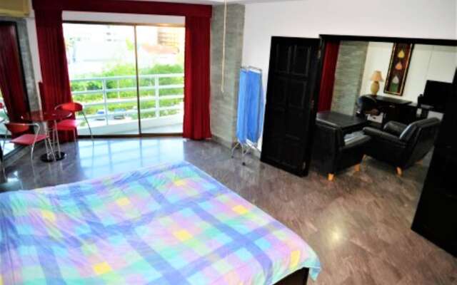 "view Talay 2A sea View Apartment Pattaya"