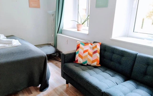 Central 2 bedroom flat for families & calm guests