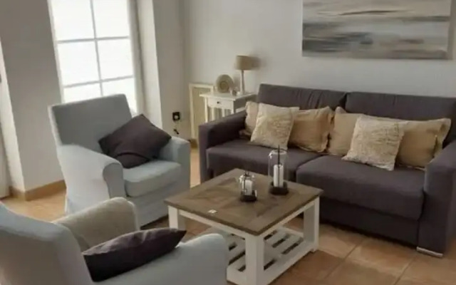 Sky Blue Comfortable Holiday Residence