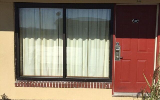 Town and Country Motel