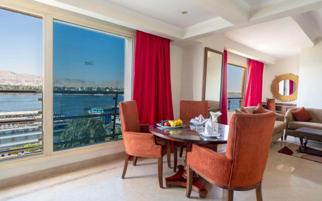 Aracan Eatabe Luxor Hotel