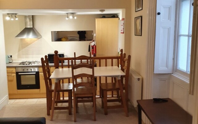 Impeccable 1-bed Apartment in Ilfracombe