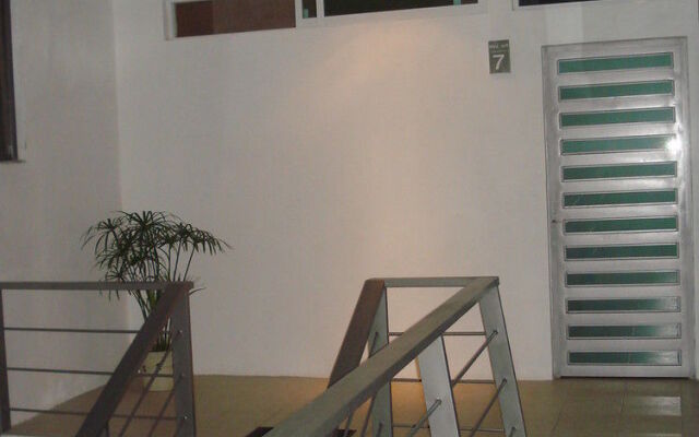 Hotel & Suites Mo Sak