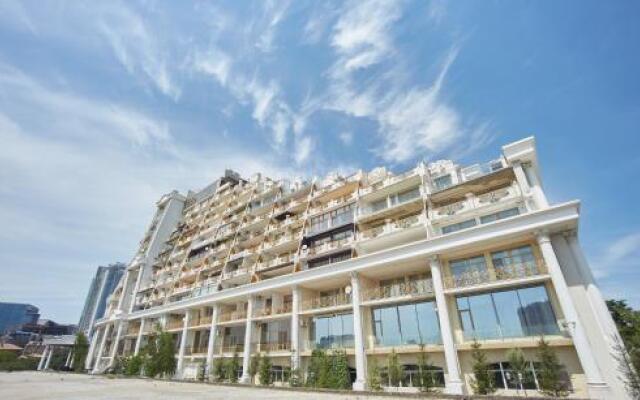 Arkadia Palace Luxury Apartments