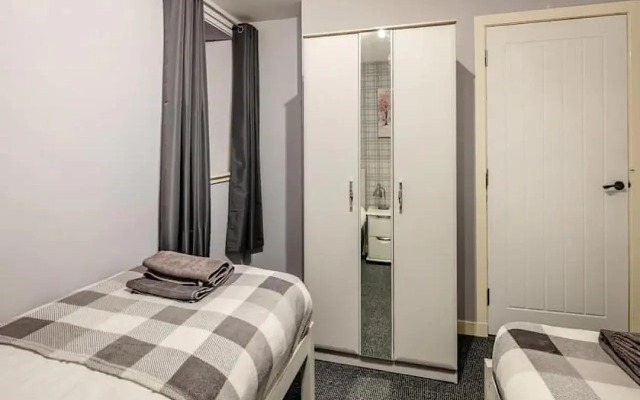 Townhouse Apartments Montrose