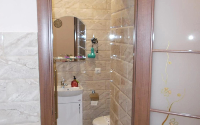 Two-bedroom apartment in 10 min to the Opera Theatre