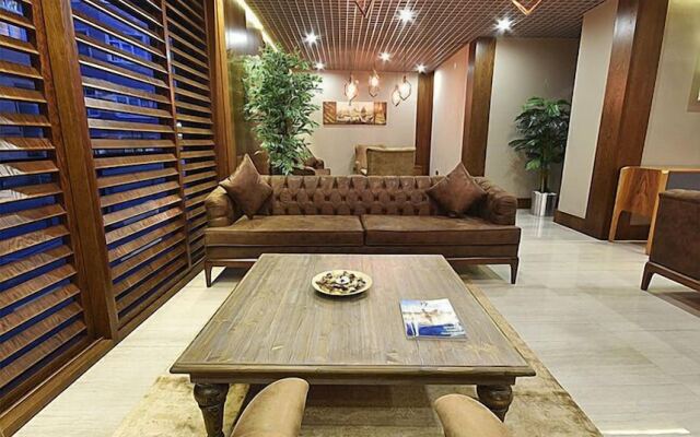 The Elegant Hotel