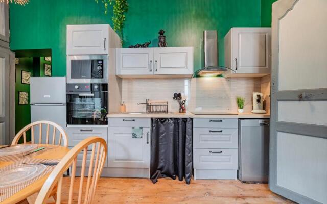 Appartement Jungle - Libourne Centre - 4 pers - Sauna - Netflix