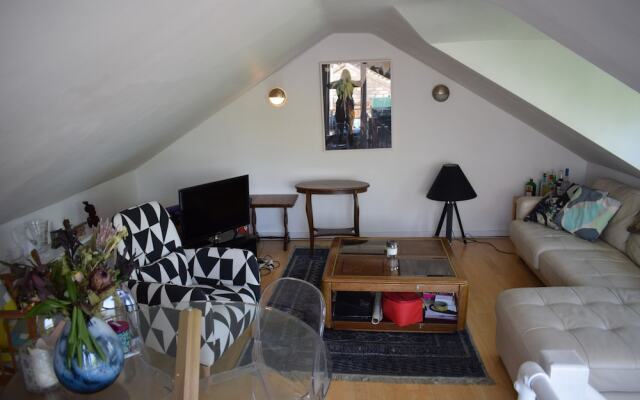 Islington 2 Bedroom Flat With Roof Terrace