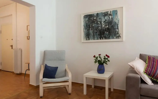 Beautiful 2 bdr Apartment 3 min From Acropolis Museum