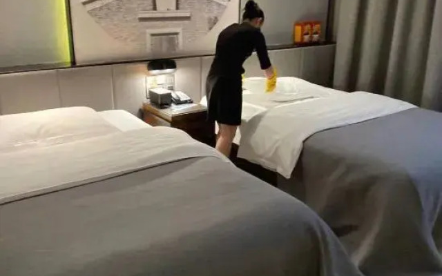 Aoyi Hotel
