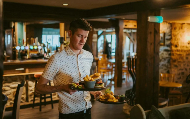 The Heathfield Inn
