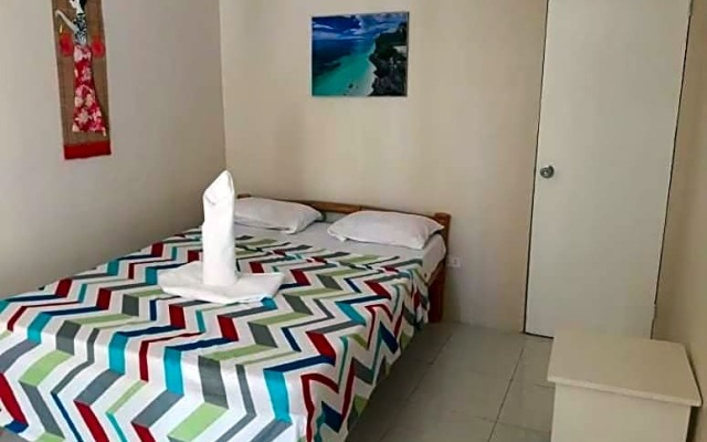 Paradise reef resort