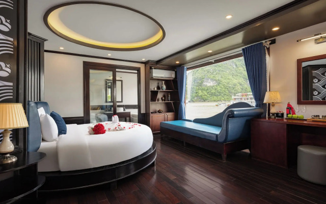 Rosa Cruise Halong