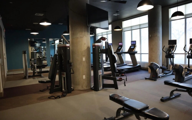 Recently Upgraded Downtown Great Amenities