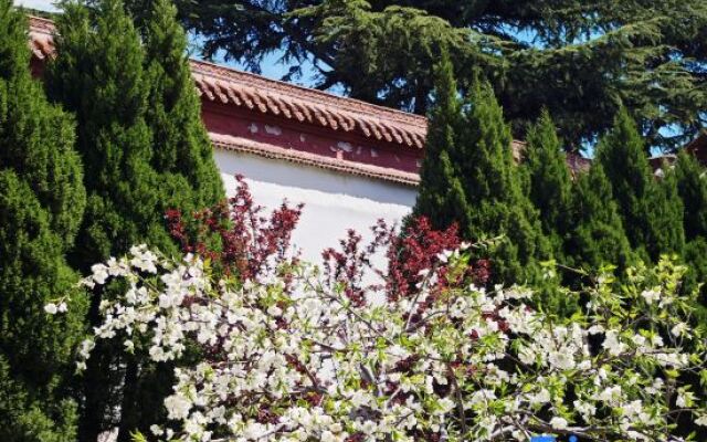 Yuhuangding Hotel
