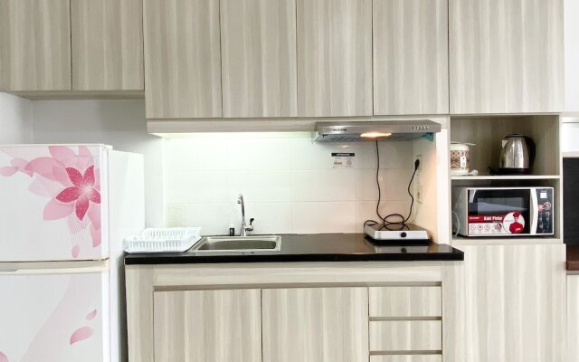 Cozy And Nice Studio At Azalea Suites Apartment