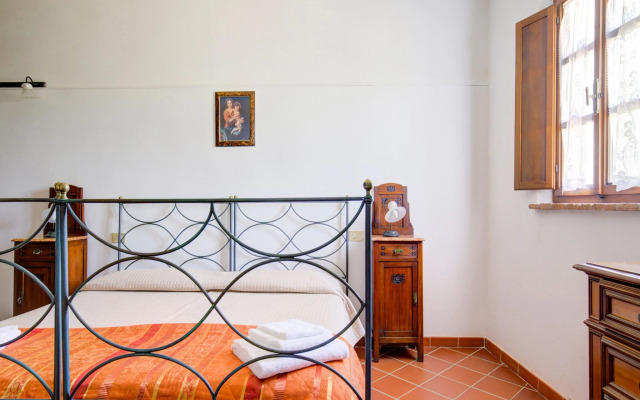 Typical Tuscan farmhouse with swimming pool and A/C