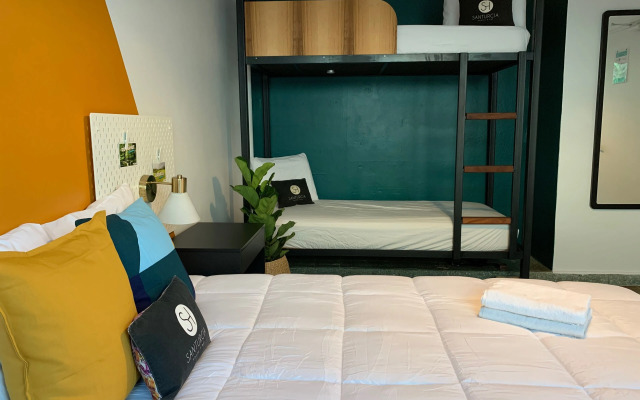 Santurcia Hostel & Bar