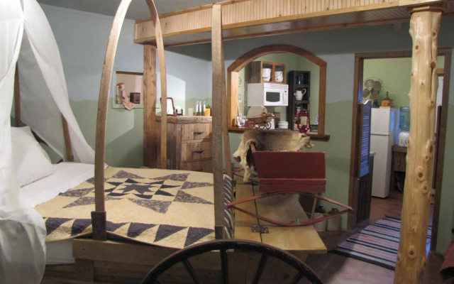 Covered Wagon B&B Guesthouse